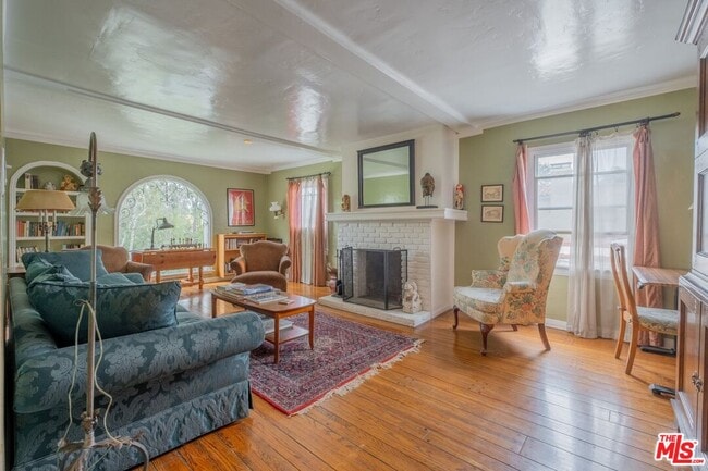 Building Photo - 8318 4th St