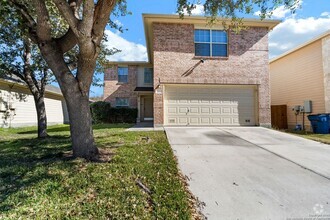 Building Photo - 4 Bedroom 3 Bathroom located in Cibolo Val...