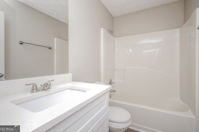 Building Photo - 851 Plumbridge Ct