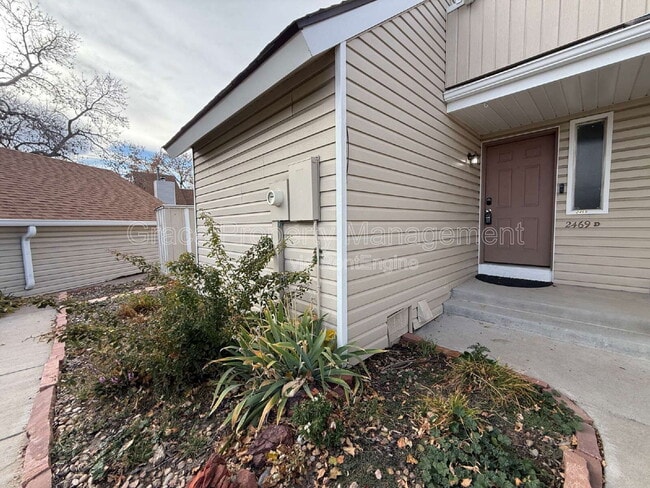 Building Photo - 2469 S Xanadu Way