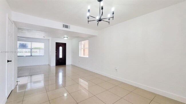 Building Photo - 5320 W 26th Ave