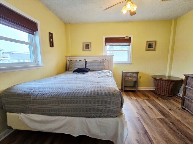 Building Photo - 16611 Jolly Roger Rd