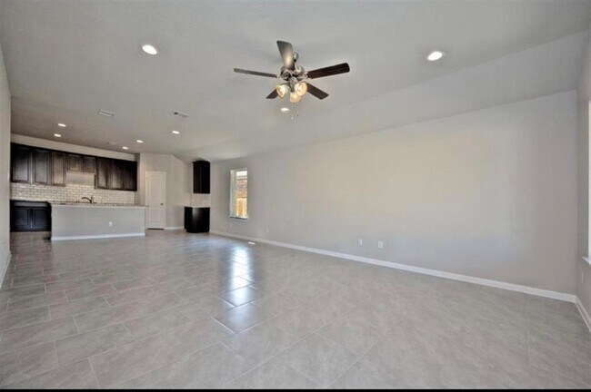 Building Photo - 7535 Keystone Blossom Trl