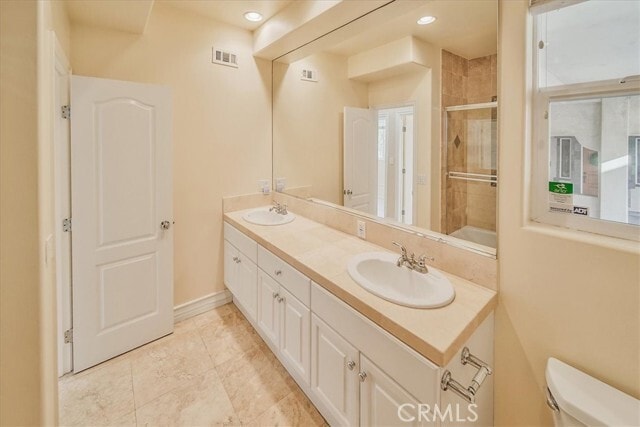 Building Photo - 2109 Vanderbilt Ln