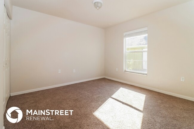 Building Photo - 2045 14th St S