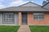 Building Photo - 5815 Village Forest Ct