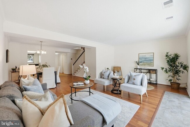 Building Photo - 3233 S Leisure World Blvd