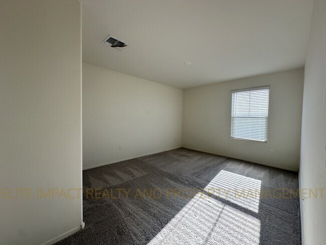 Building Photo - 6373 E Calle del Patagon