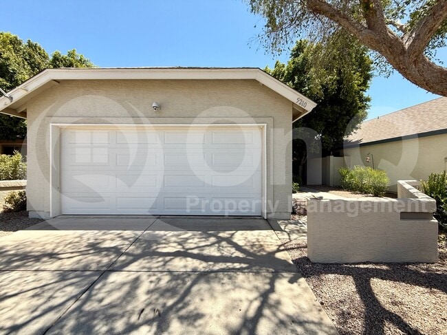 Primary Photo - 5210 W Jupiter Way N
