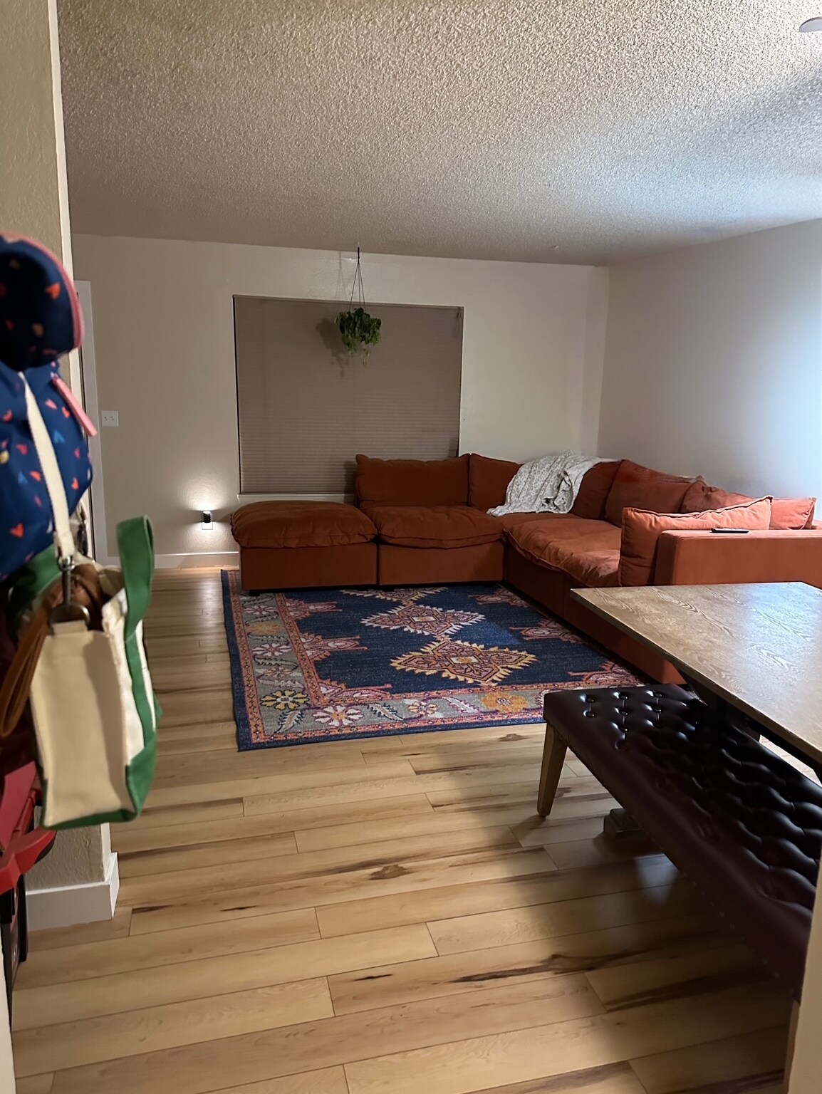 Building Photo - 631 Highline Dr