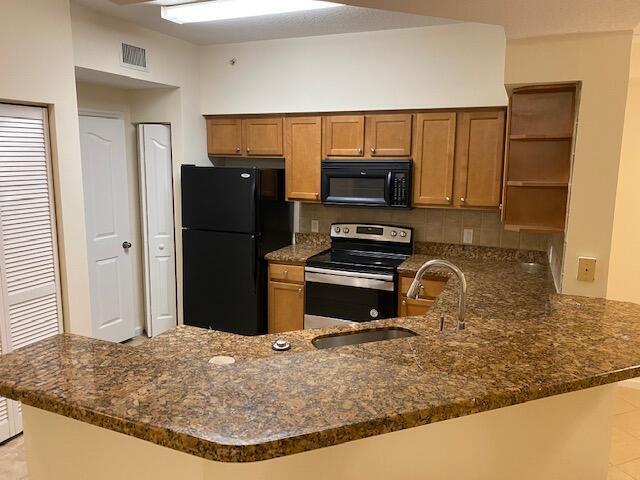 Building Photo - 9857 Baywinds Blvd