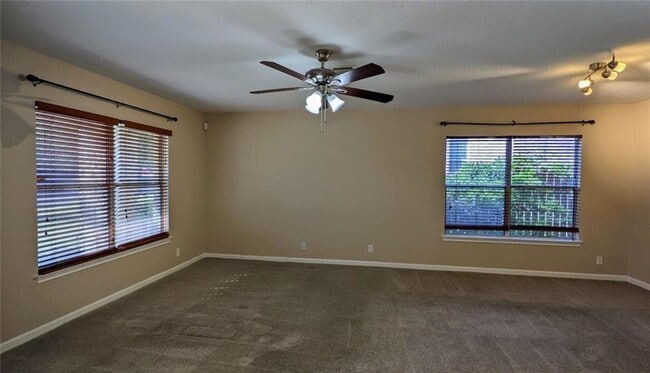 Building Photo - 1110 Jolie Ln