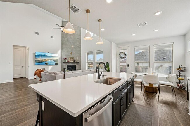 Building Photo - 535 Trout River Rd