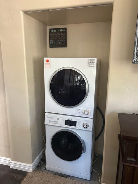 Laundry - 11511 E Caribbean Ln