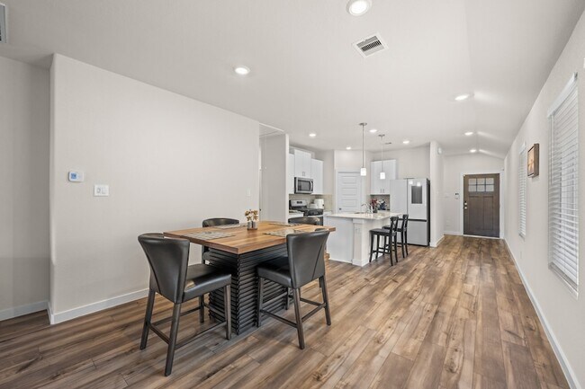 Building Photo - 9611 Blue Water Hyssop