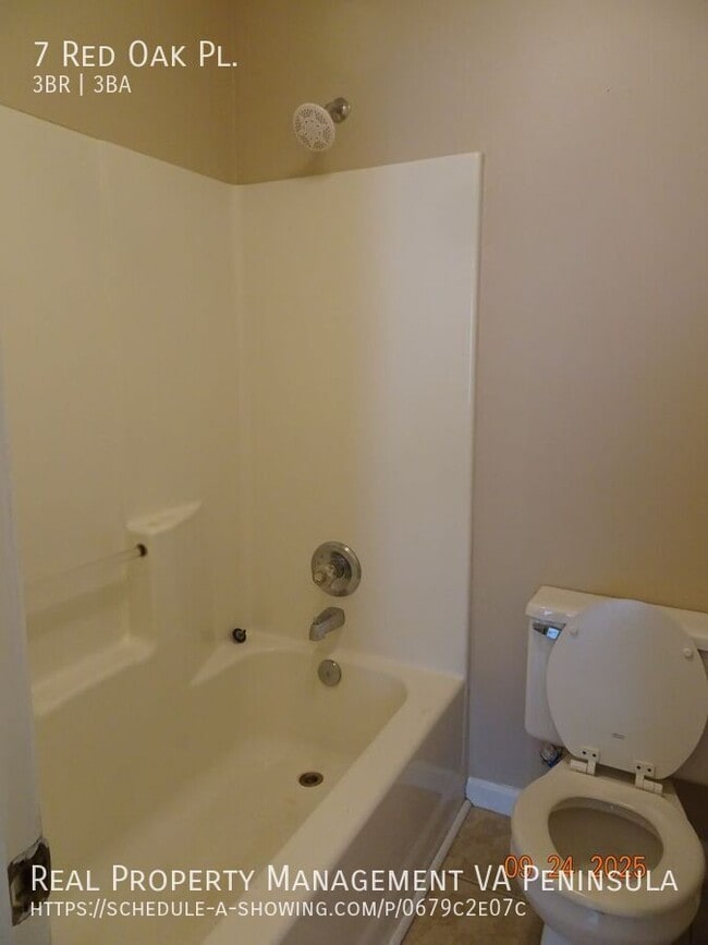 Building Photo - 7 Red Oak Pl
