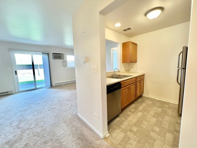 Building Photo - 1363 Cunat Ct