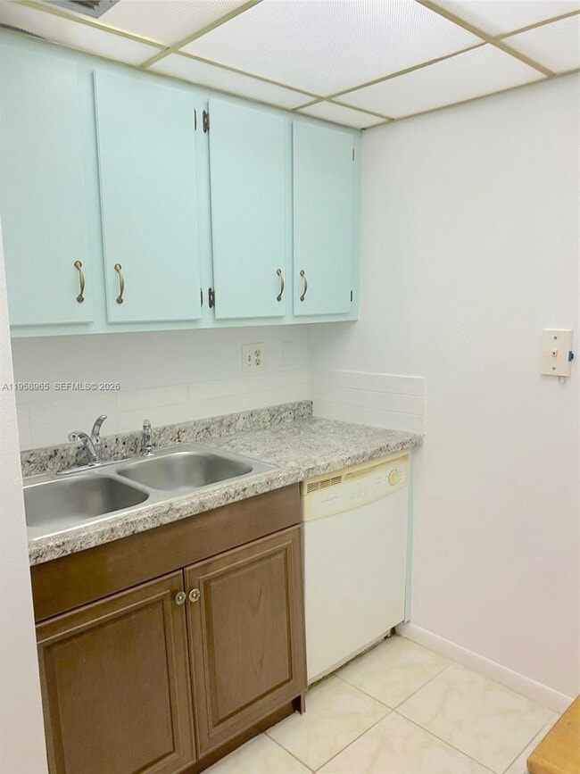 Building Photo - 4271 NW 89th Ave