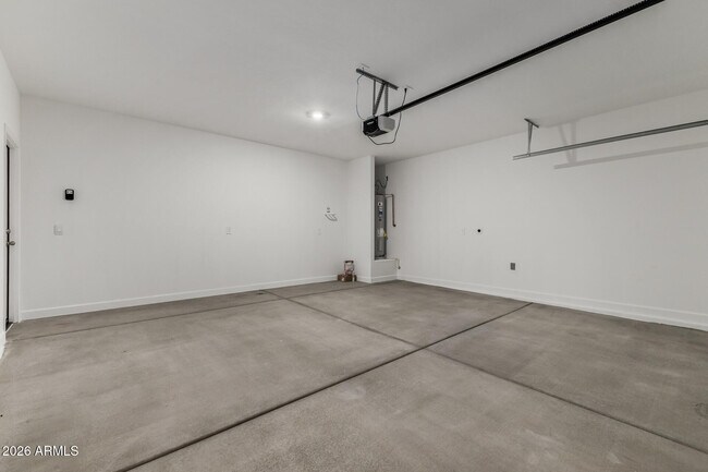 Building Photo - 9173 S Palo Verde Dr