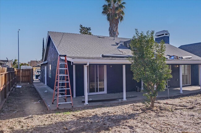 Building Photo - 5337 Saint Barts Ct