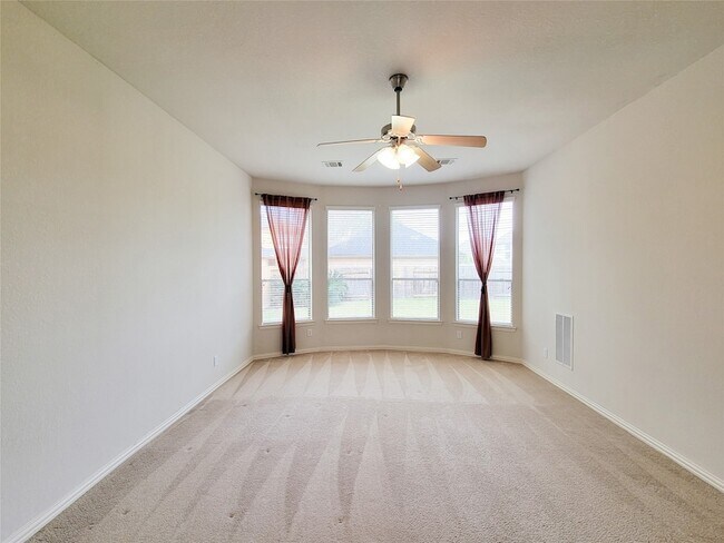 Building Photo - 2886 Tuscania Ln