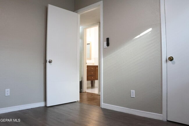 Building Photo - 6704 La Cadena Dr
