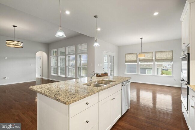 Building Photo - 25609 Lockhart Ln