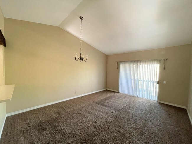 Building Photo - $500 OFF 1ST MONTHS RENT! One Bedroom Condo in Mission Viejo!