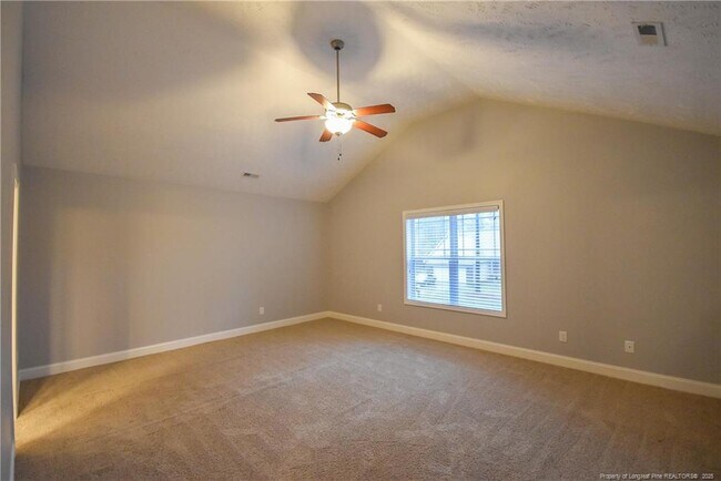 Building Photo - 24 Nassau Ln