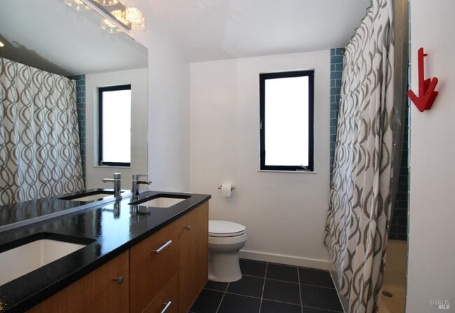 Building Photo - 19 Bayview Terrace