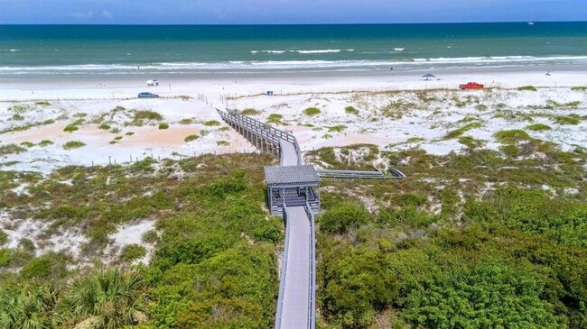 Building Photo - 313 S Forest Dune Dr