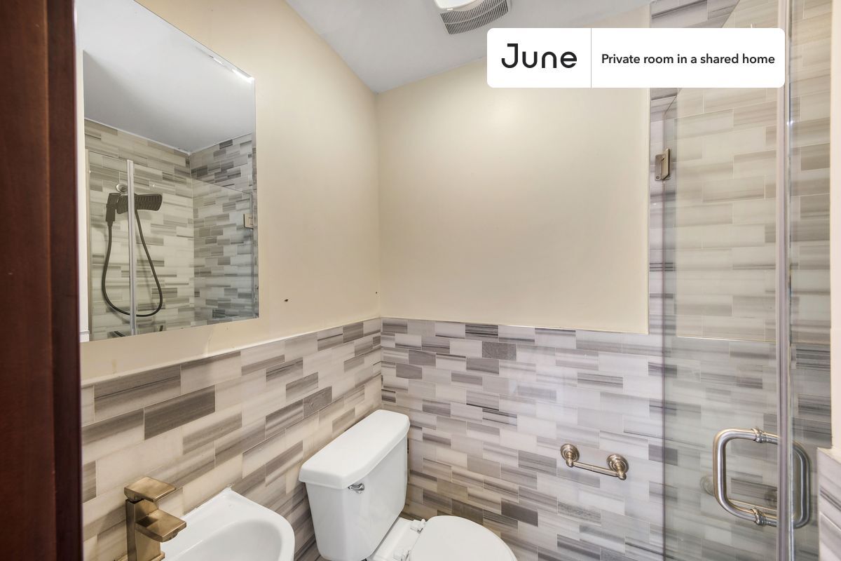 Building Photo - Room in Shared 4 bed/1 bath home in Upper West Side