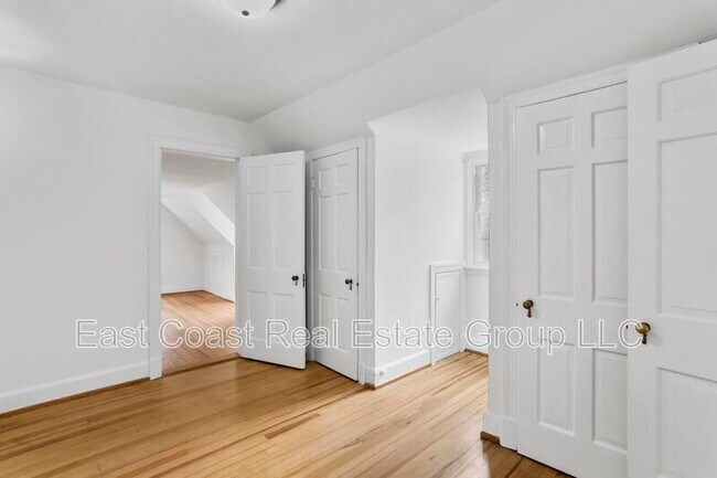 Building Photo - 720 Northern Ave