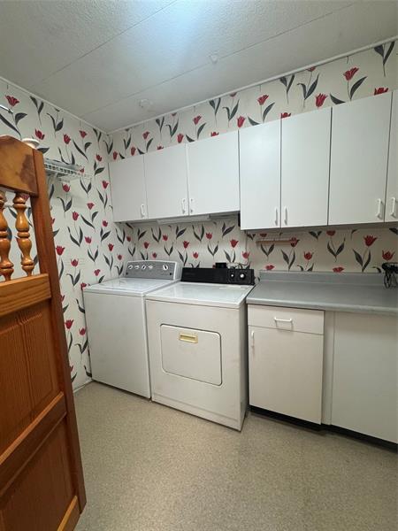 Building Photo - 1921 SW 83rd Ave