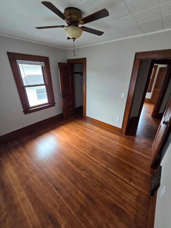 Building Photo - Fully Remodeled 4BR/2.5BA Home for Rent – Norfolk Living at Its Finest!