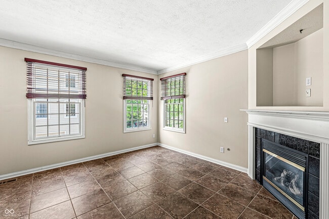 Building Photo - 12764 Edgemont Way