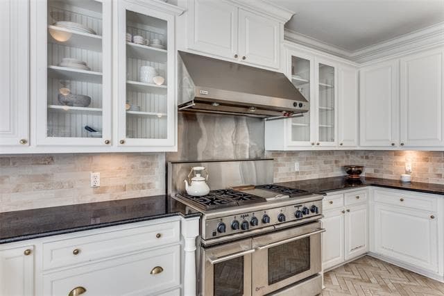 Building Photo - 2809 Park Hill Dr