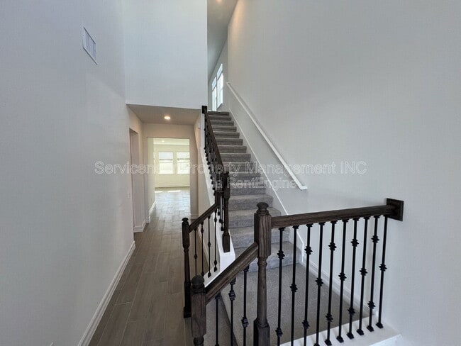 Building Photo - 7141 119th Ct E