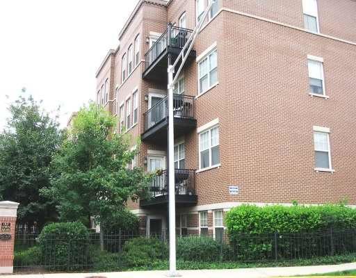 Primary Photo - 305 W Scott St