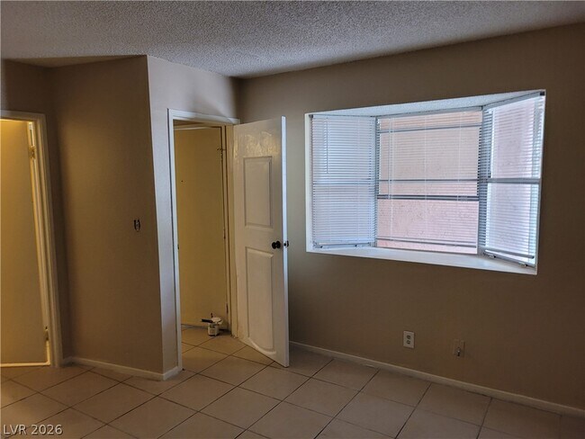 Building Photo - 429 N Lamb Blvd