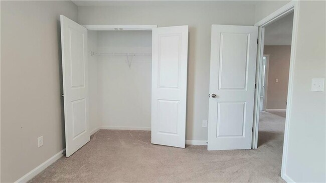 Building Photo - 17 Wynn Wy