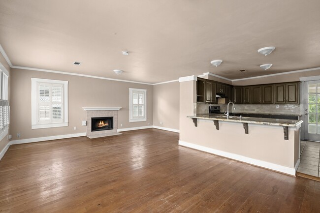 Building Photo - 1409 Dorothy St