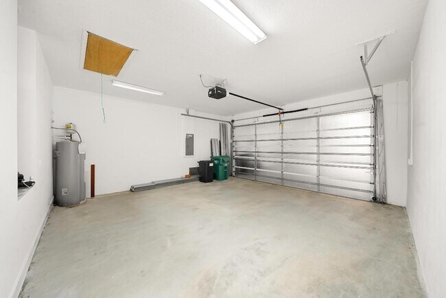 Building Photo - 9004 Pumpkin Ridge