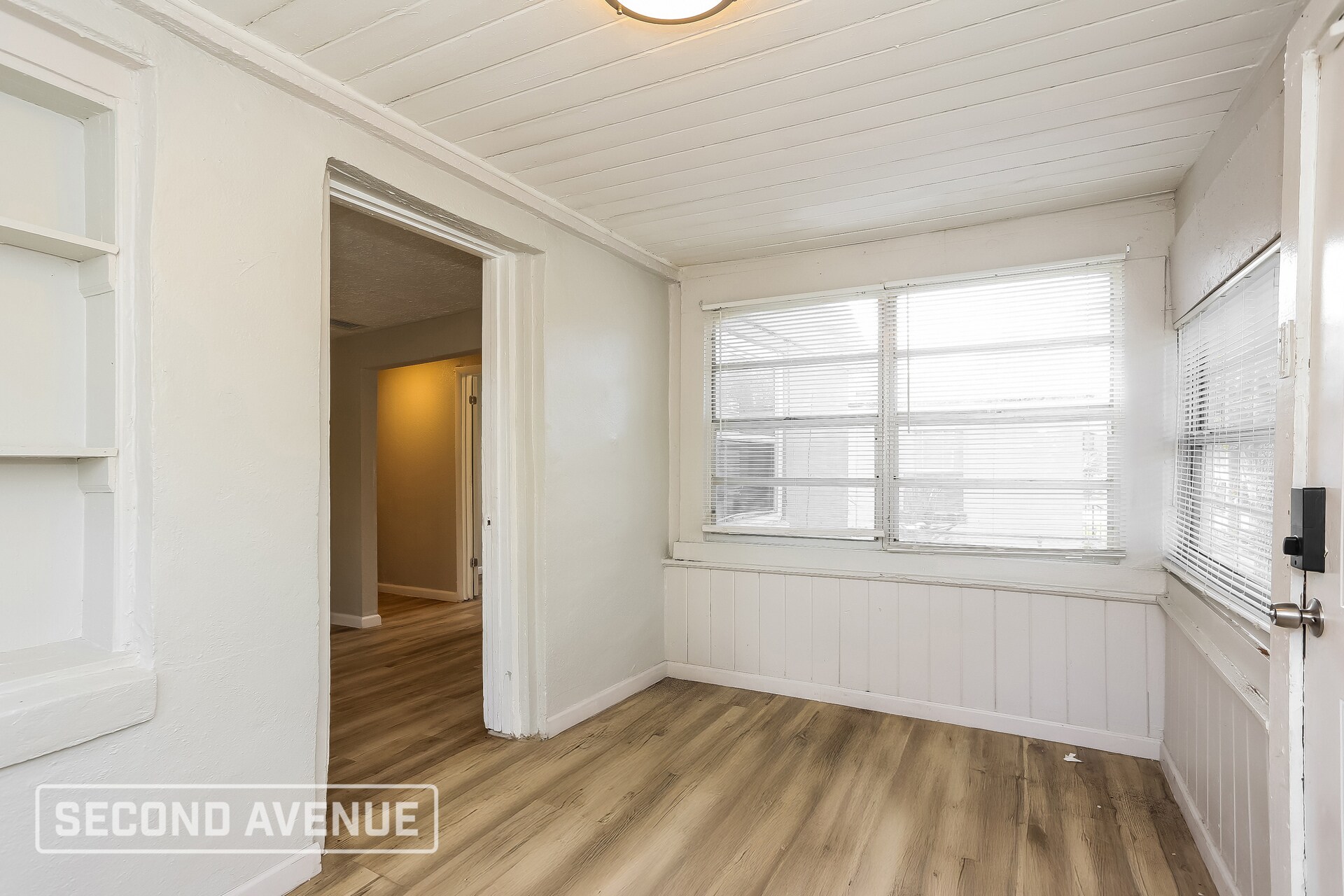 Building Photo - 1656 W 30th St