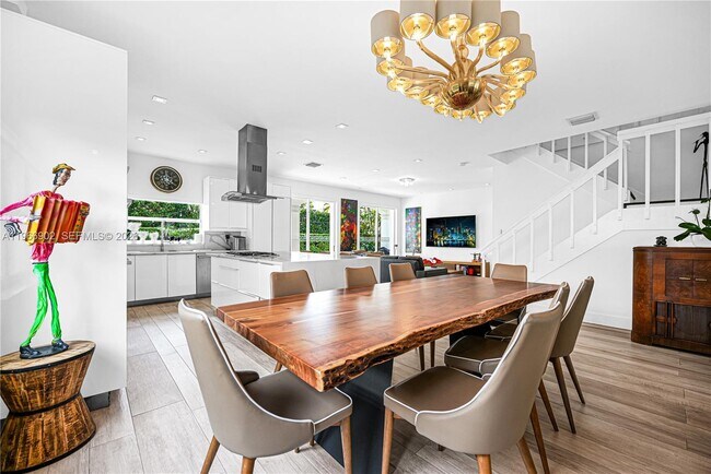 Building Photo - 11304 NW 66th St