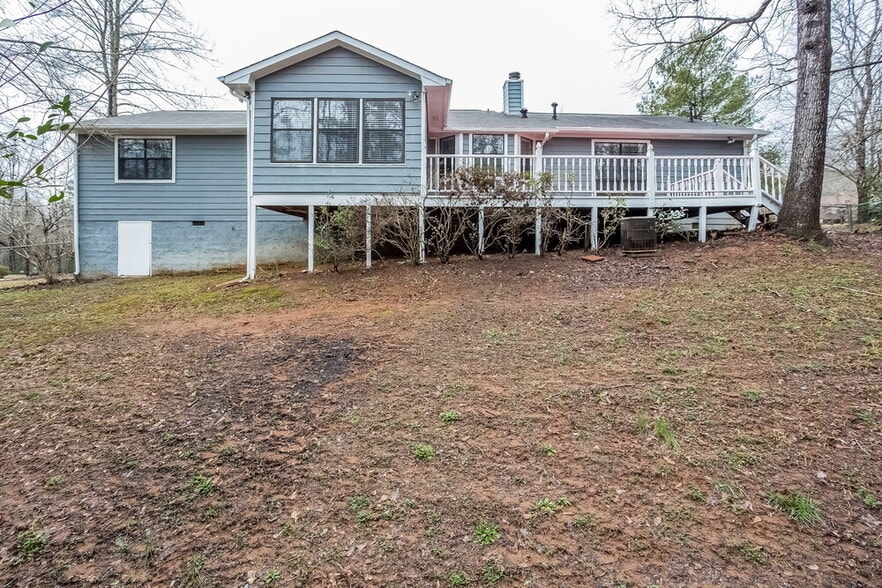 Building Photo - 295 Summertown Dr