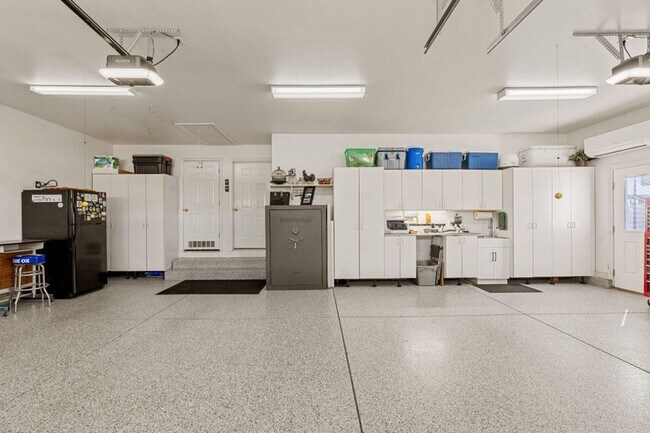 Building Photo - Beautiful Foremaster Ridge Home