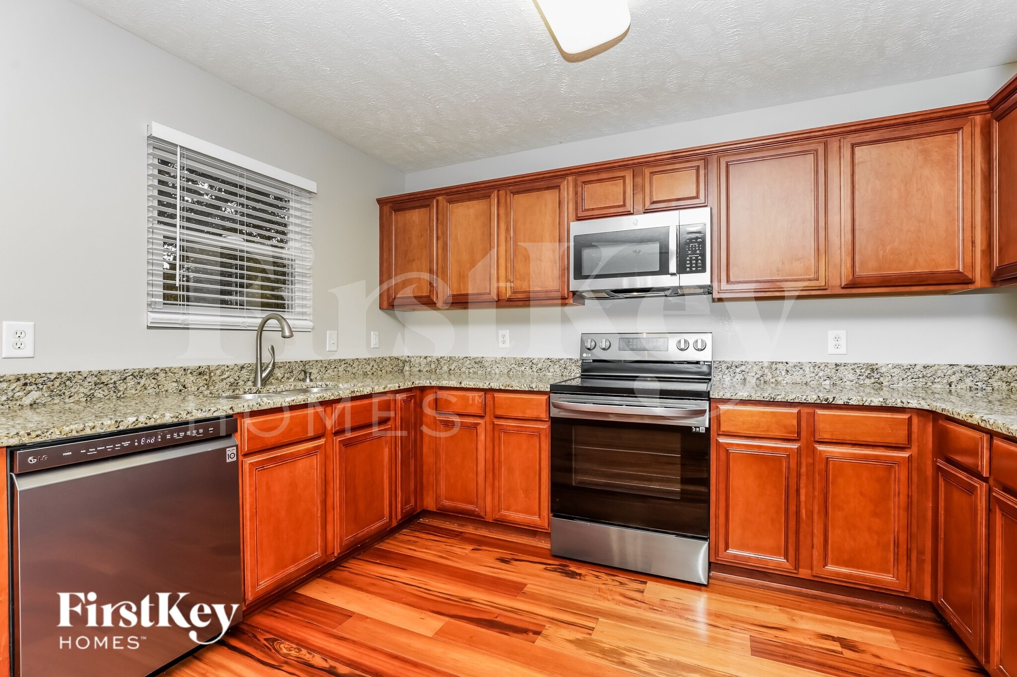 Building Photo - 322 Elderberry Way