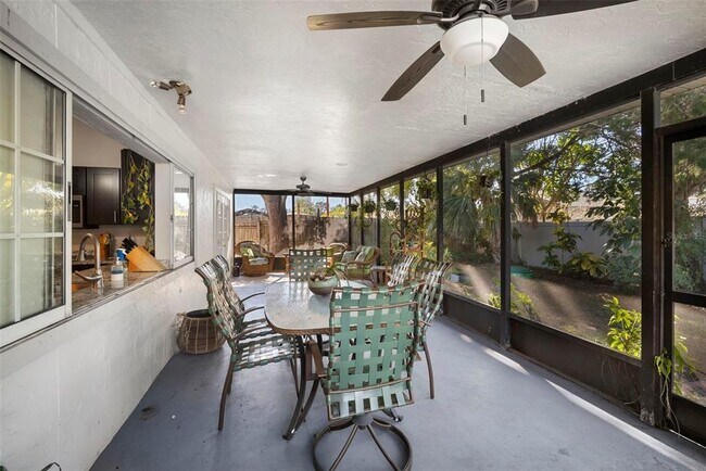 Building Photo - 402 72nd St NW