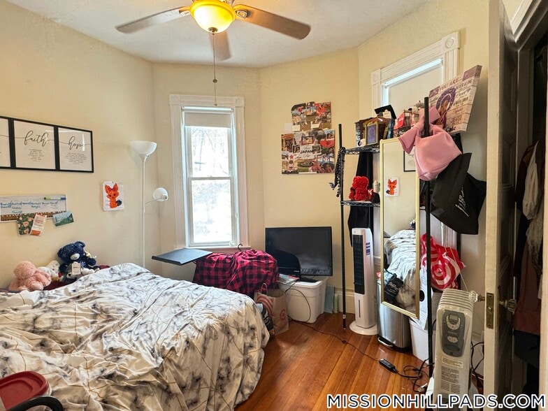 Building Photo - 88 Fisher Ave